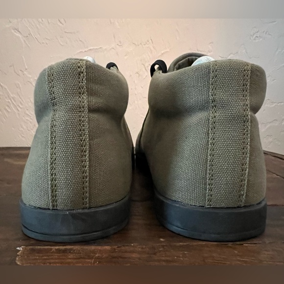 WOOBIES Men's Made In USA Canvas Army Green Mid Top Sneakers/Shoes Size US 9 - Picture 7 of 16